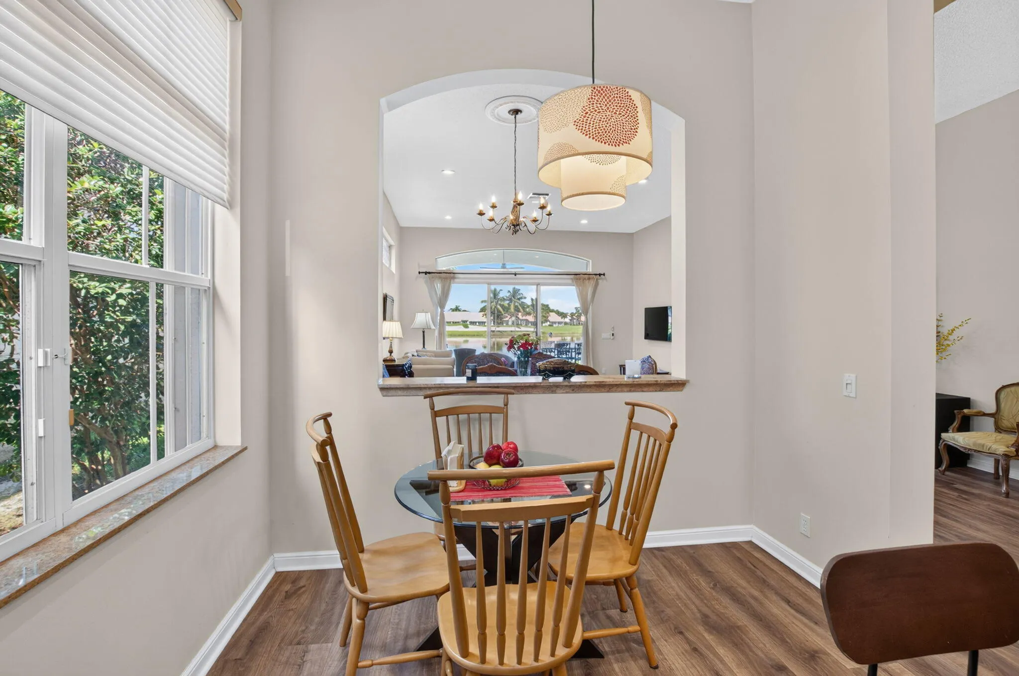 alt view breakfast nook