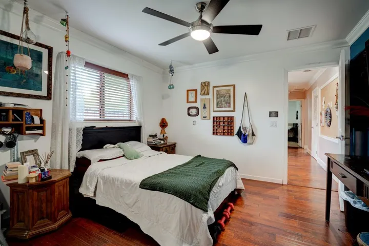 main house bedroom 2
