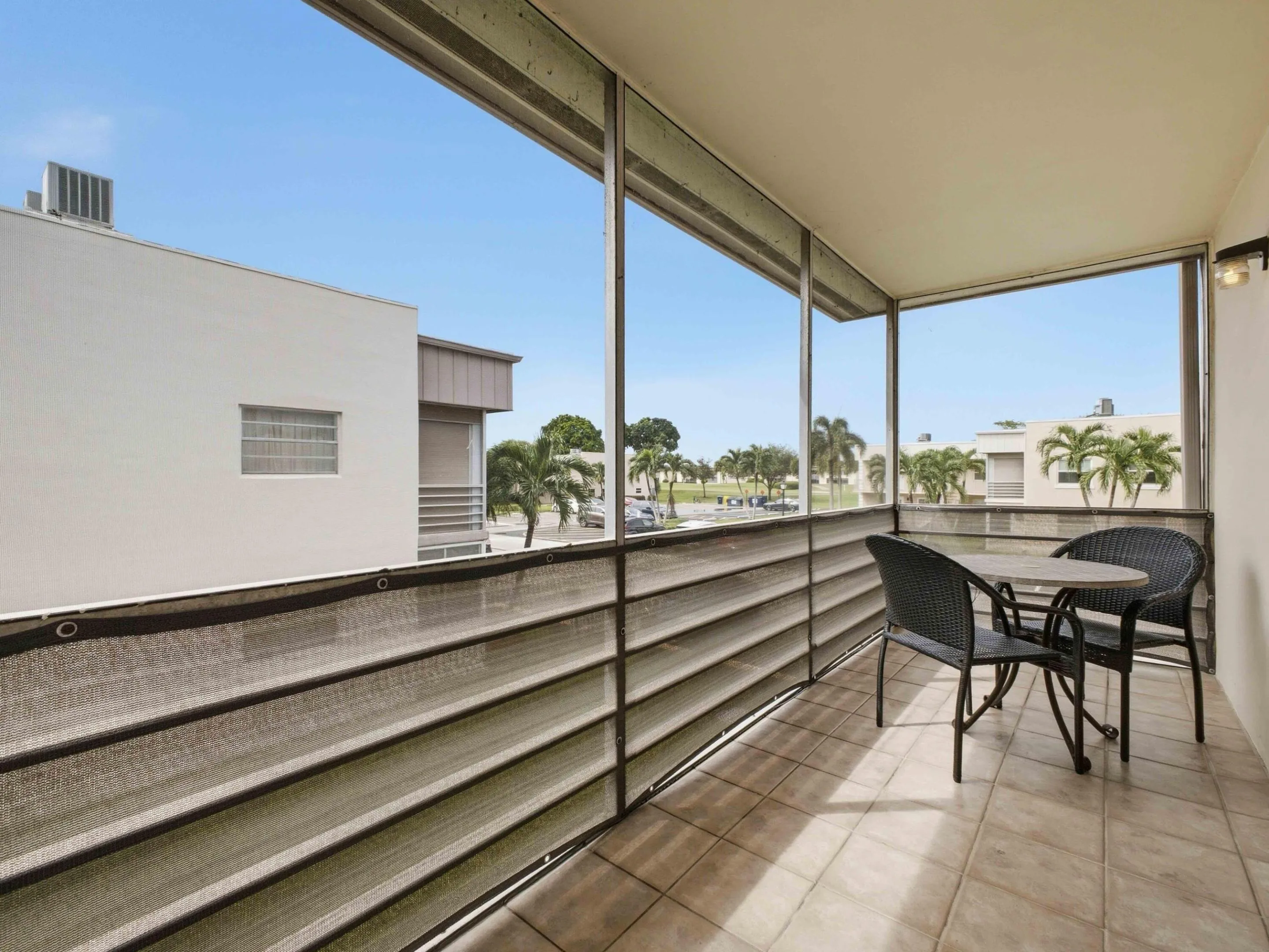 Screened Balcony