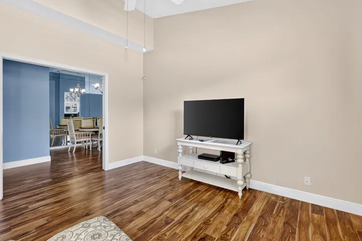 9-web-or-mls-5P1A2461