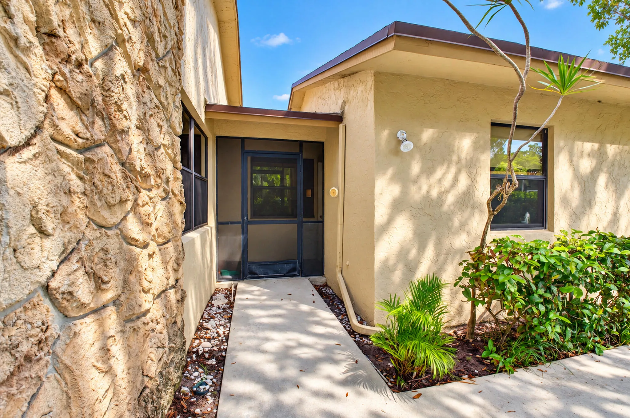 FRONT ENTRY