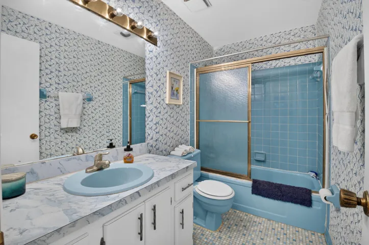 GUEST BATH