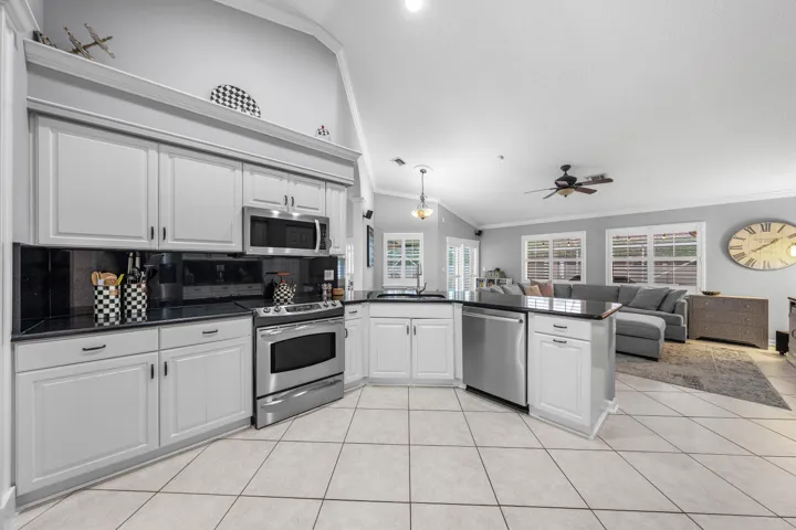 012-12685BucklandStreet-Wellington-FL-33
