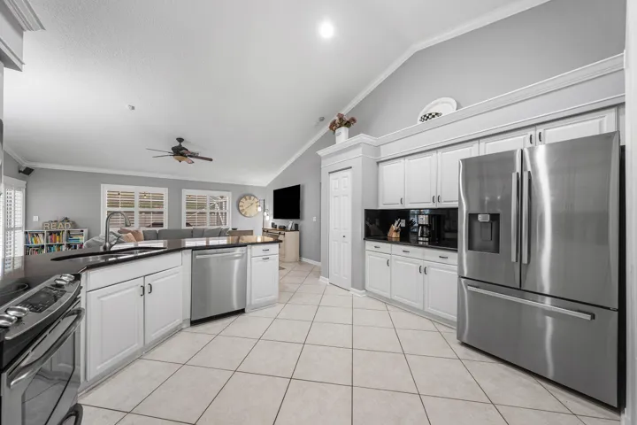 013-12685BucklandStreet-Wellington-FL-33