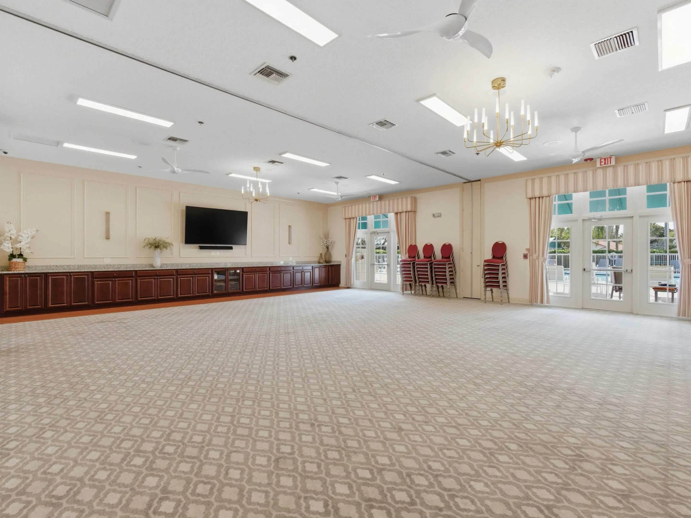 48_Clubhouse_Ballroom_