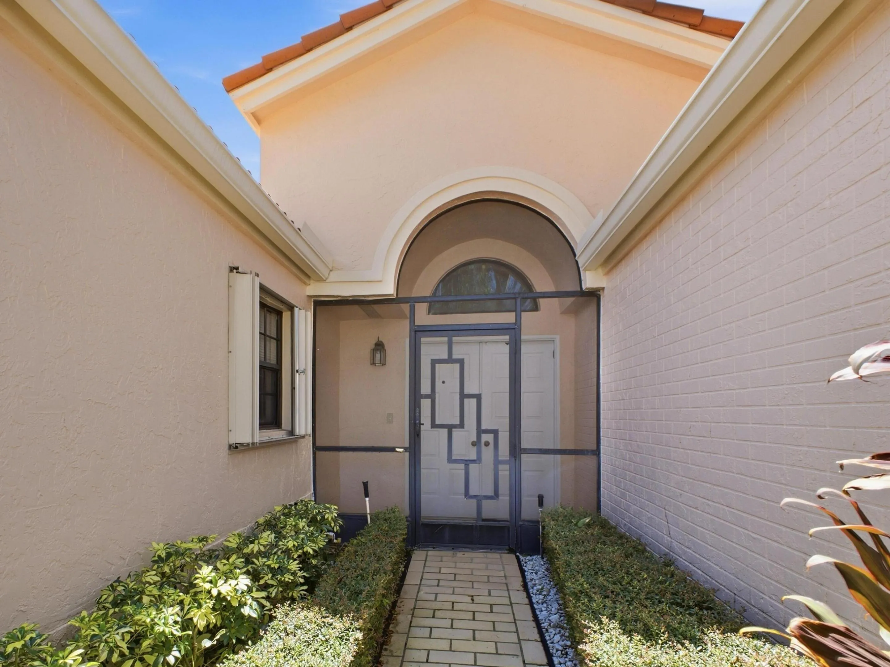 5_Entry_Porch
