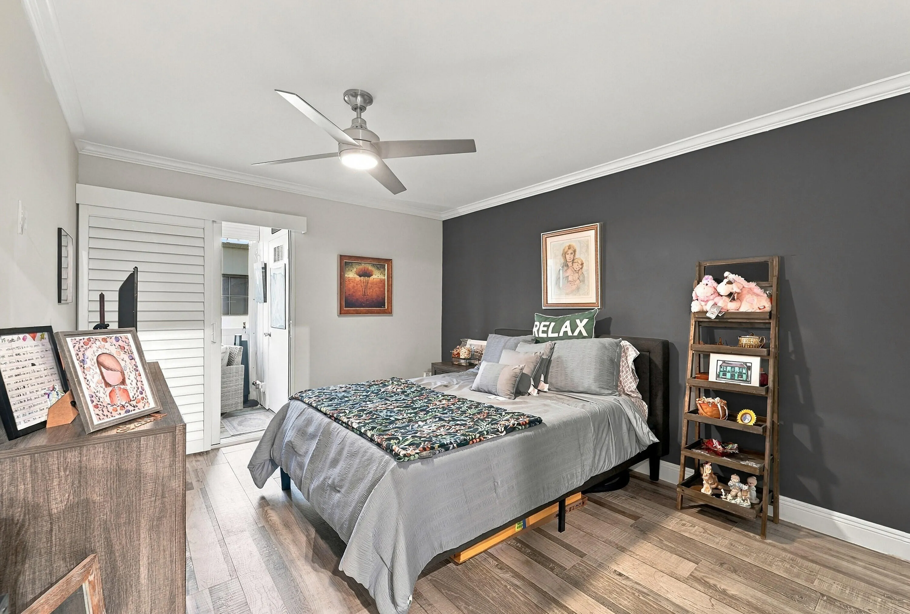 15_bedroom
