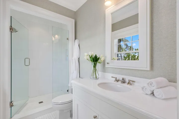 37 - Guest Bathroom 2