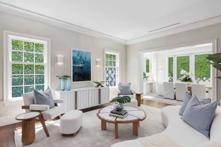 7 - Living Room
