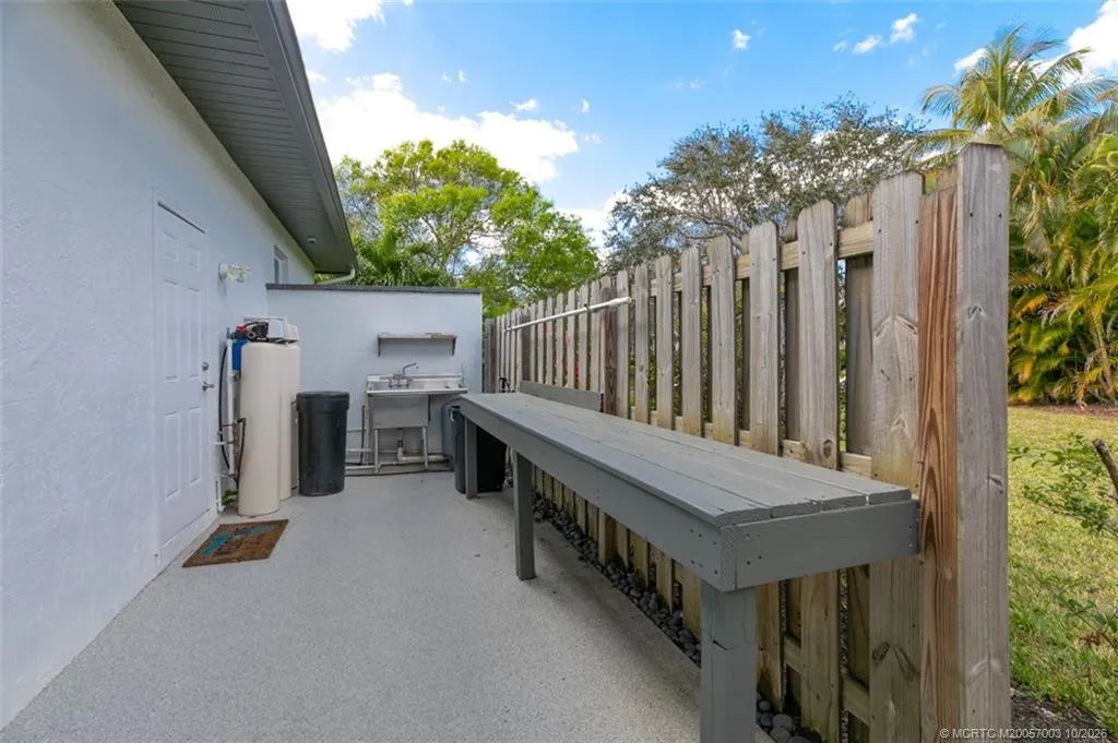 Property photo 46
