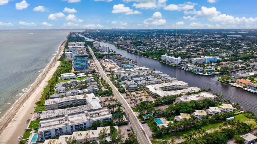 Waterfront property with direct ocean access