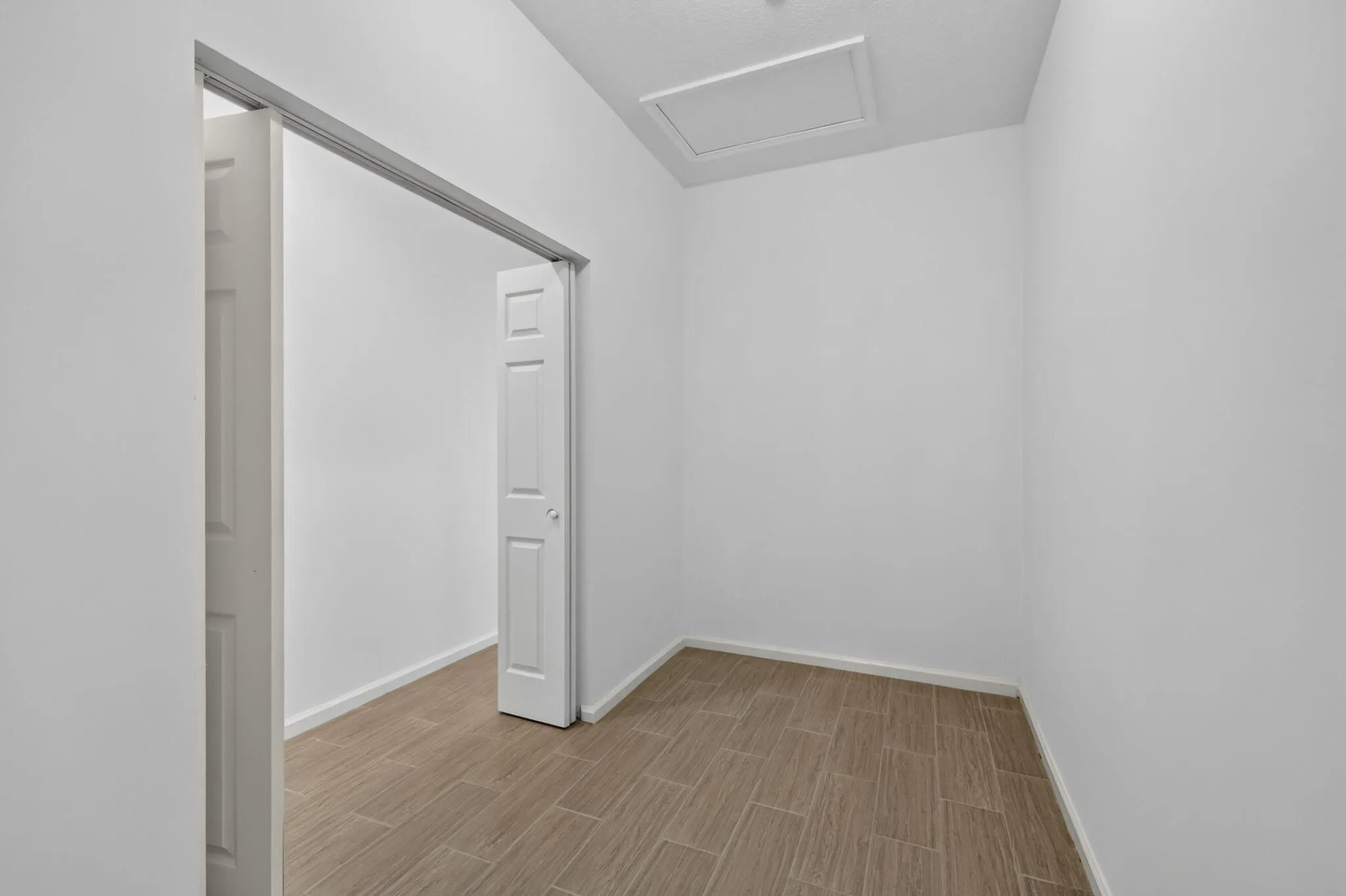MBR closet