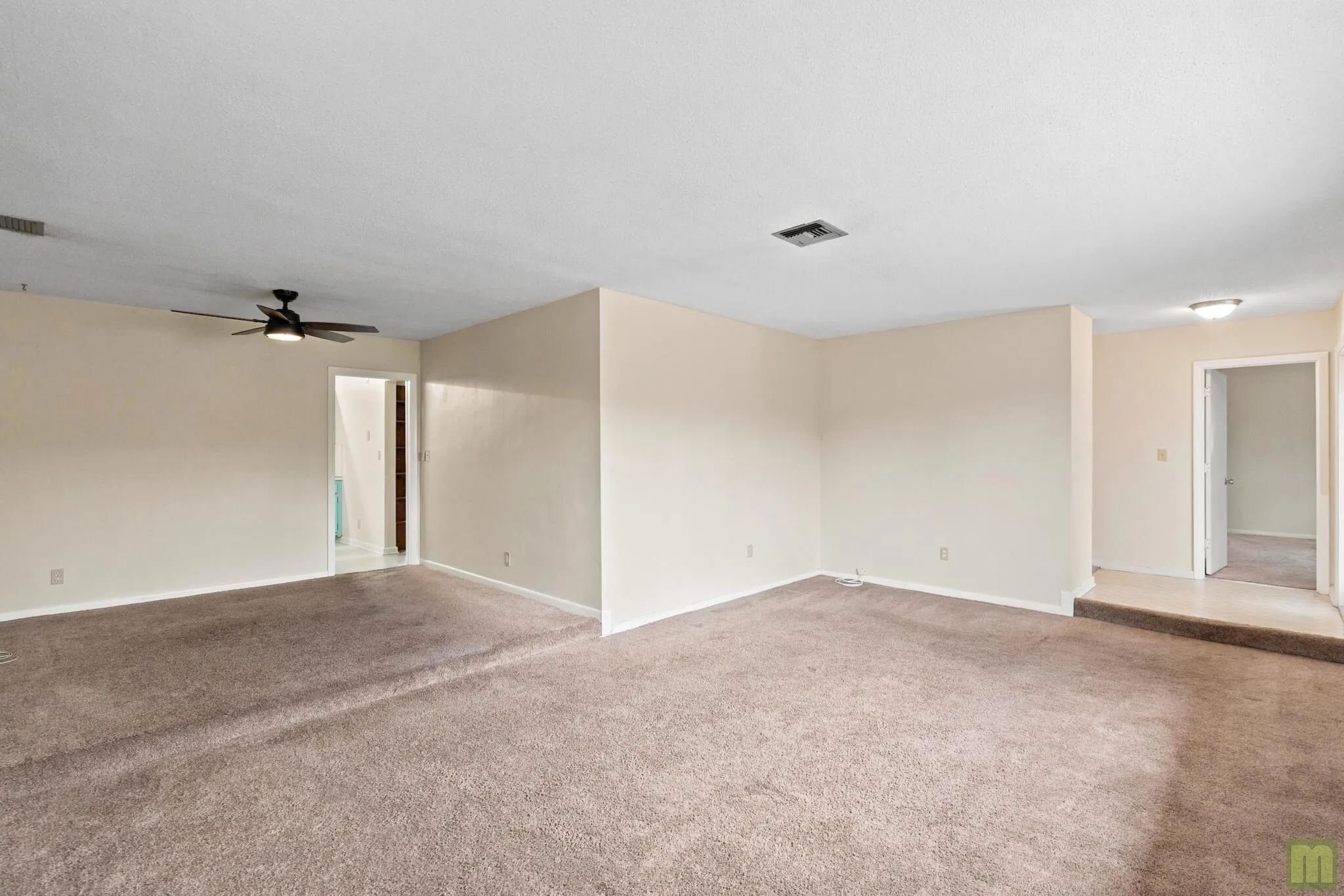 Living Room / Dining Room
