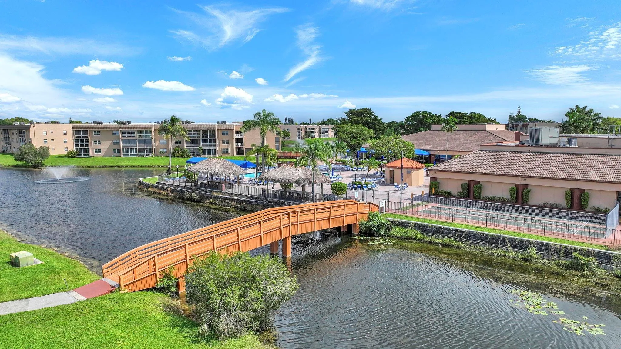 Community views 9301 Sunrise Lakes Blvd, 207 Sunrise