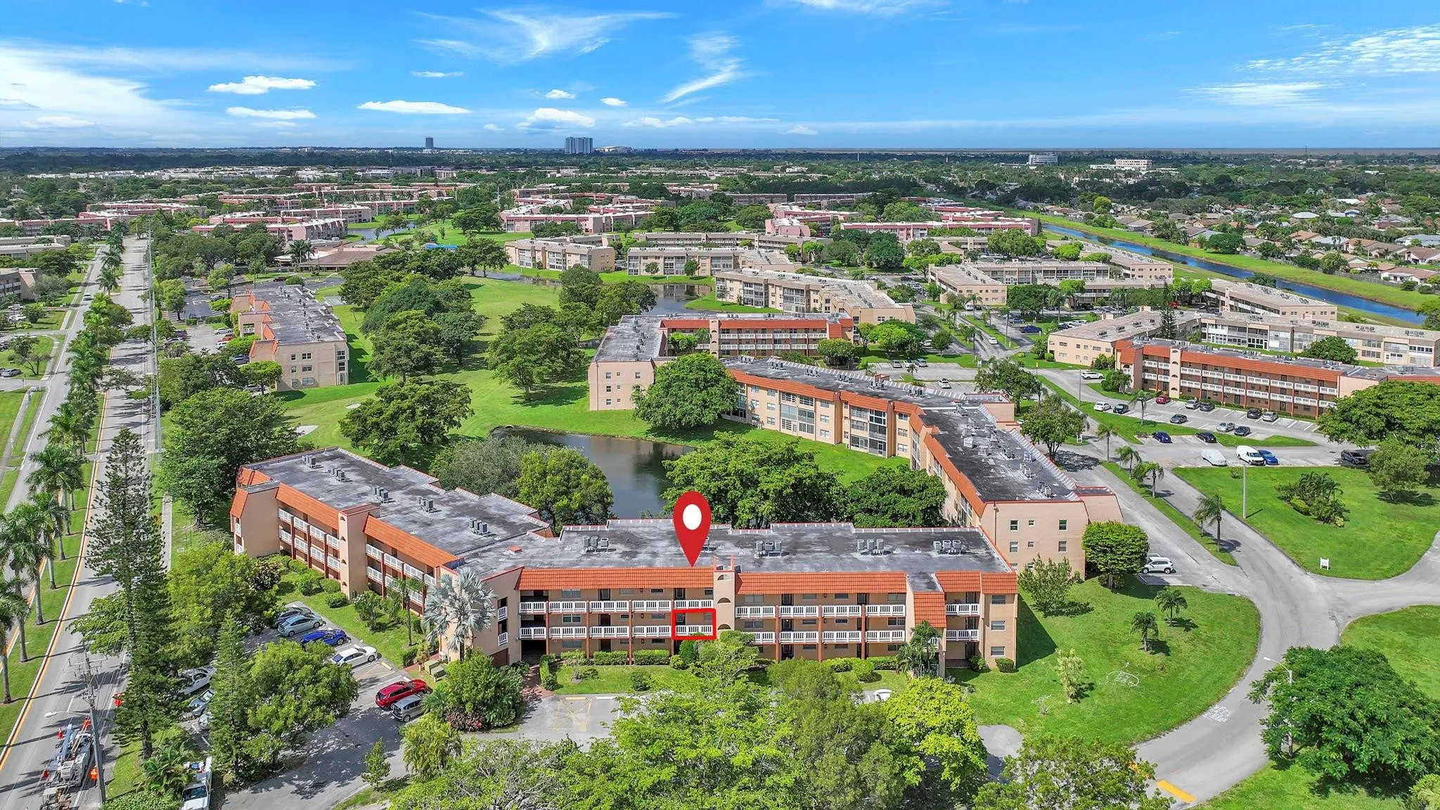 9301 Sunrise Lakes Blvd, 207 Sunrise