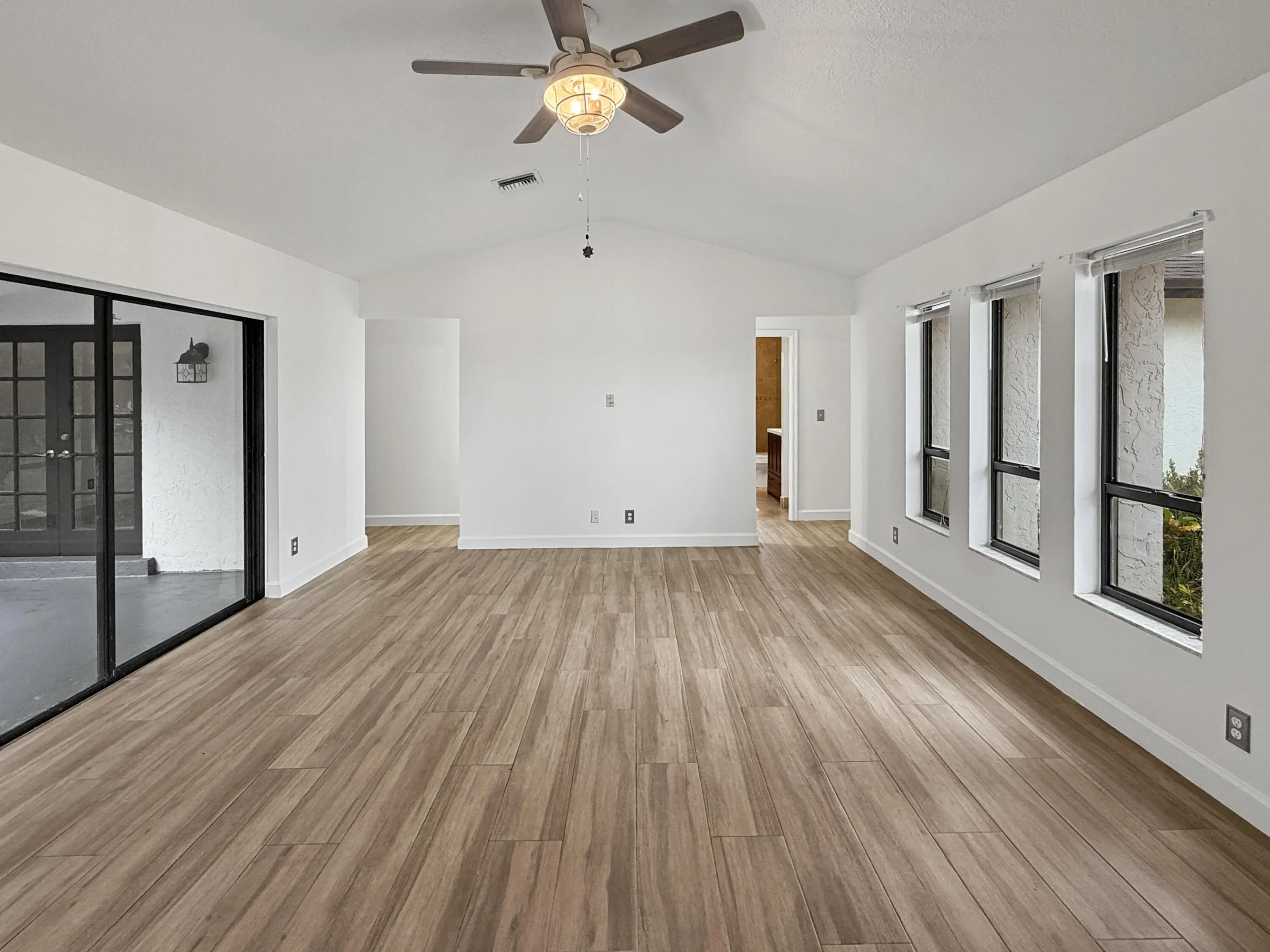 102 Valencia Street Livining Room View f