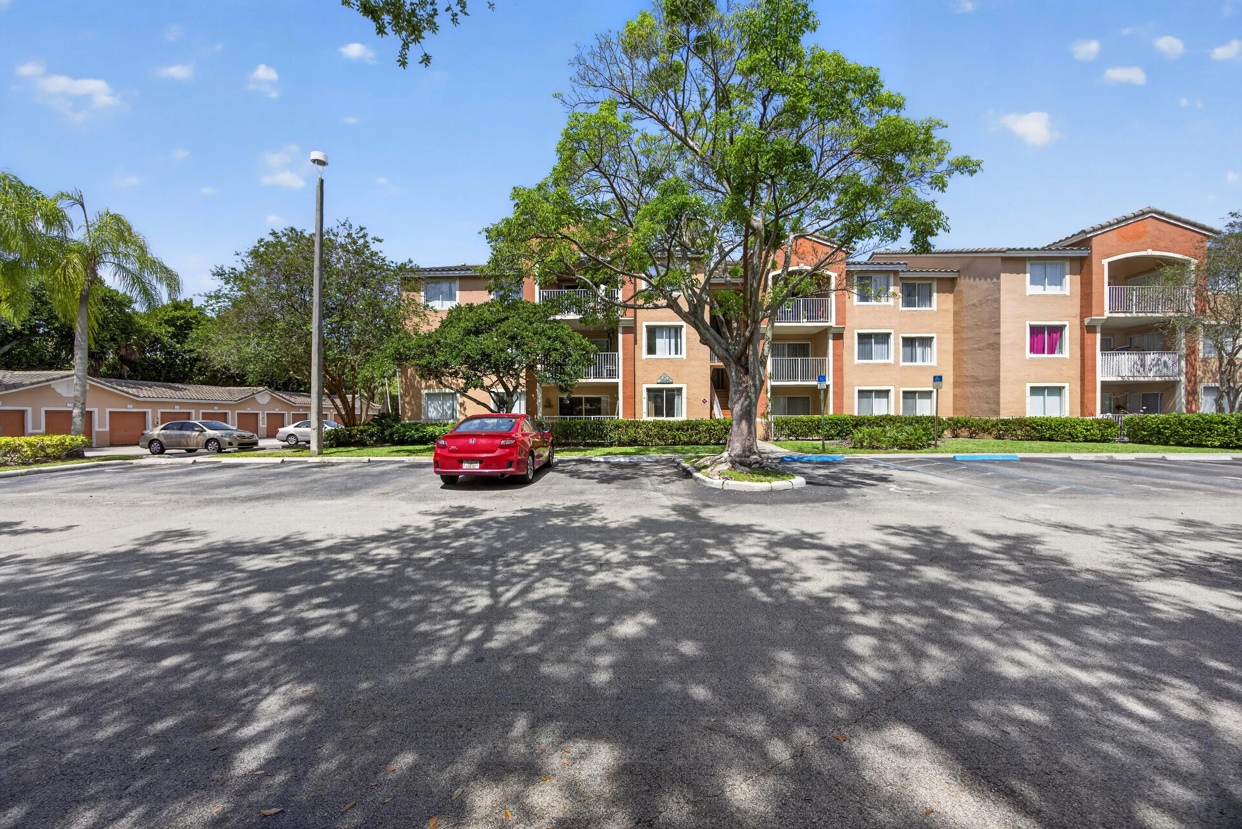 3844 Lyons Rd #101_Pics_37_Arturo Ruesta