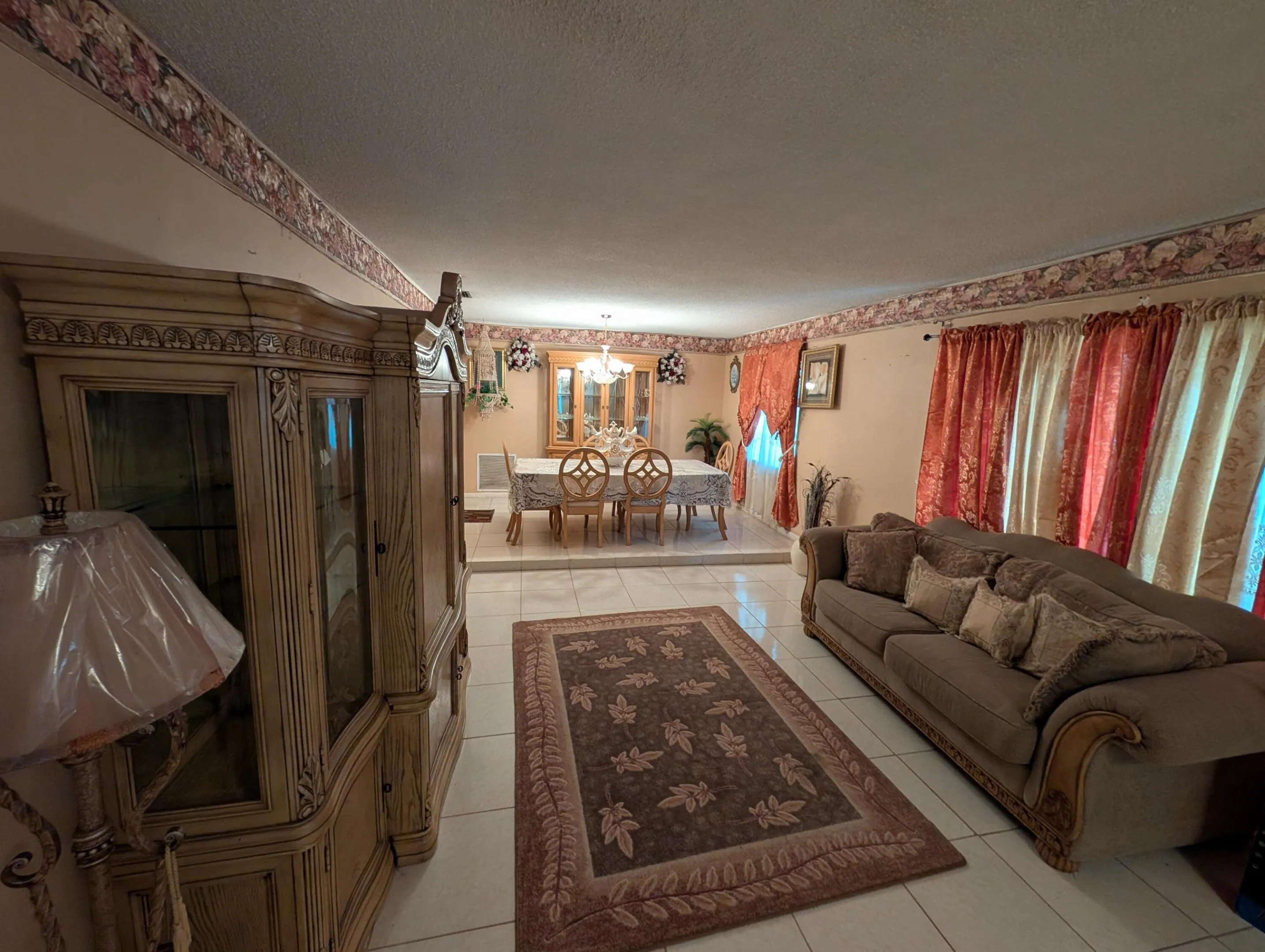 PXL_20260930_192258731