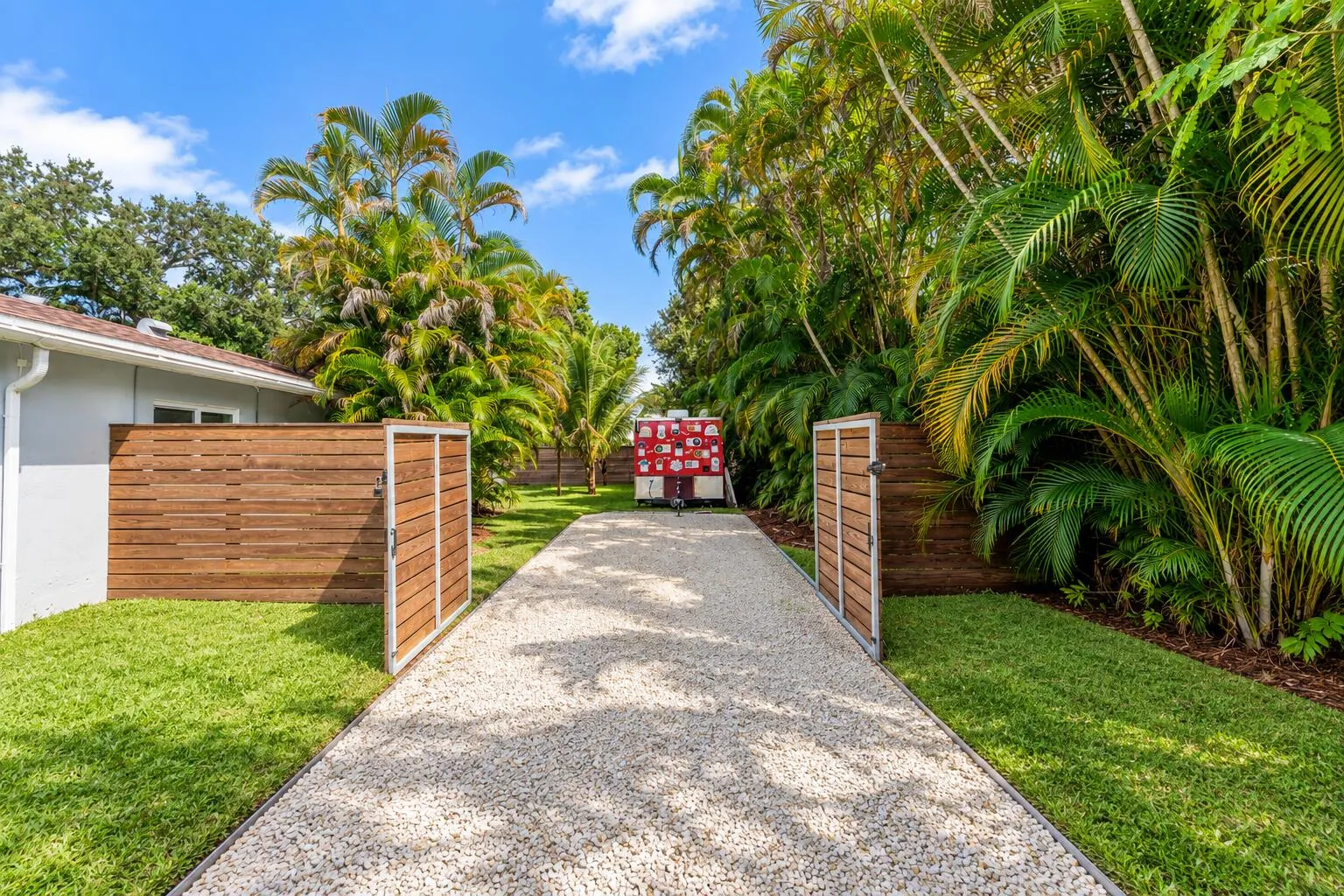 photo feature AI-generated virtual staging.