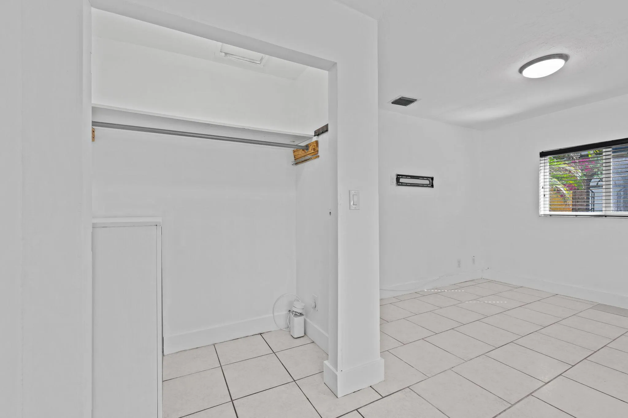 Master Bedroom Closet