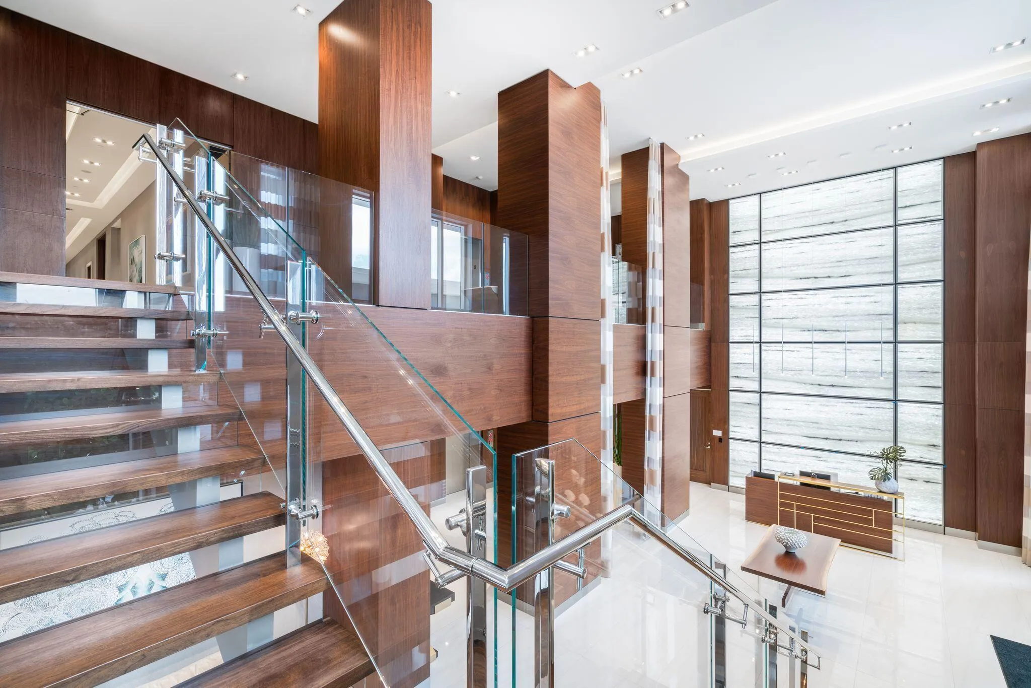 VB Lobby