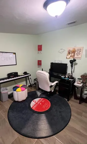 178228