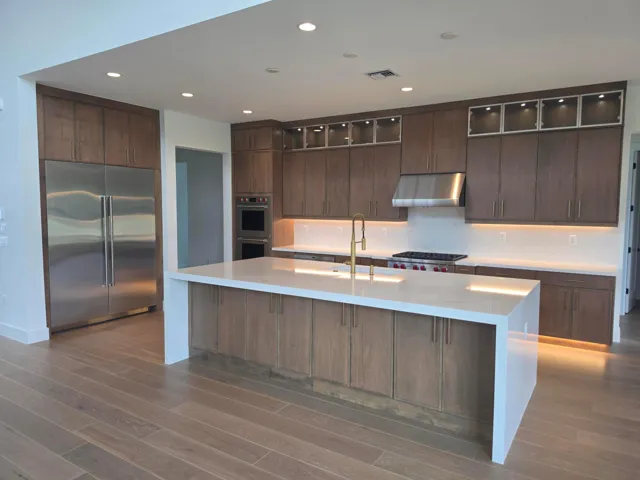 Gourmet Kitchen w/ Sub-Zero, Wolf and Cove Appliances