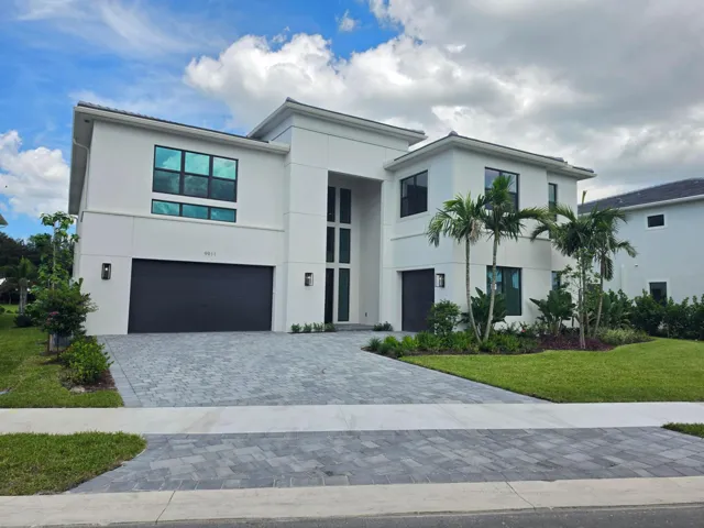 Seaglass Elite Contemporary
