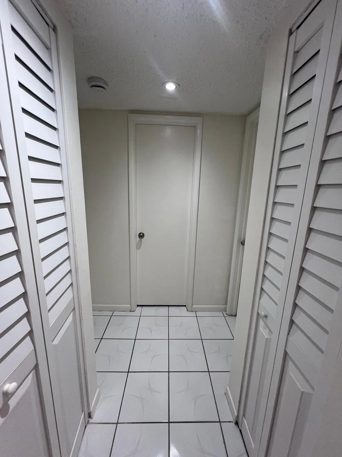 7 - Hallway