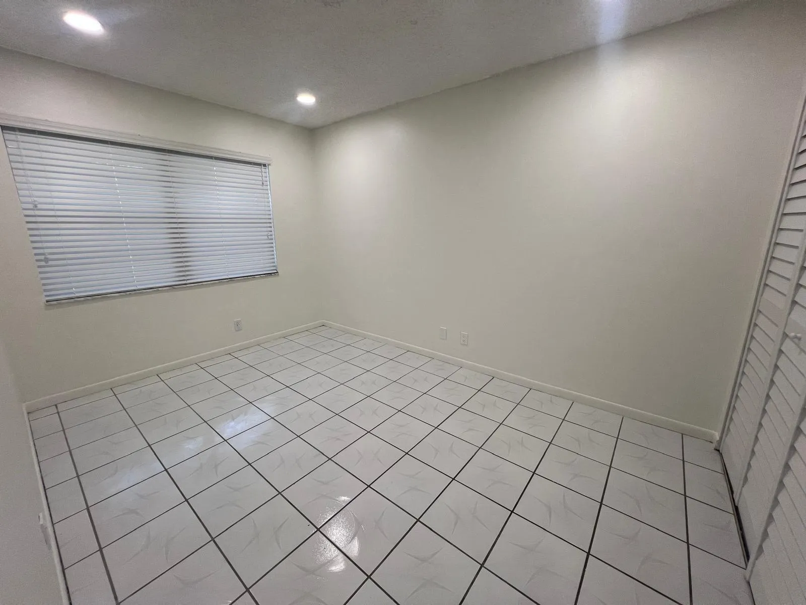 9 - Guest Bedroom