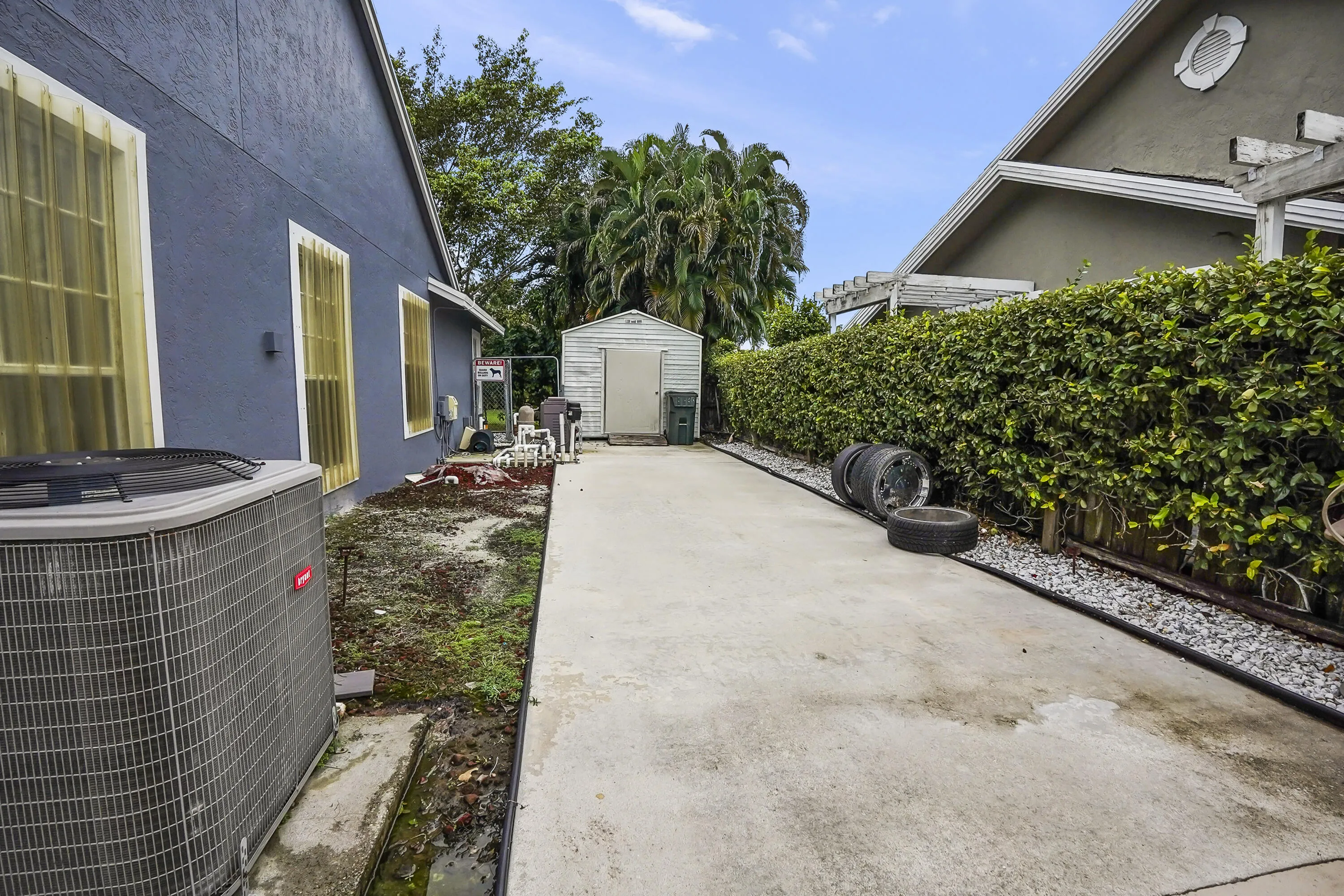 49 Backyard 05