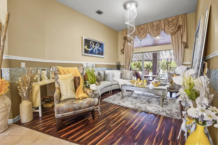 08 Living room 03