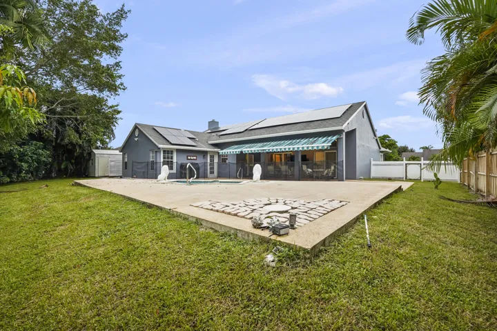 46 Backyard 02