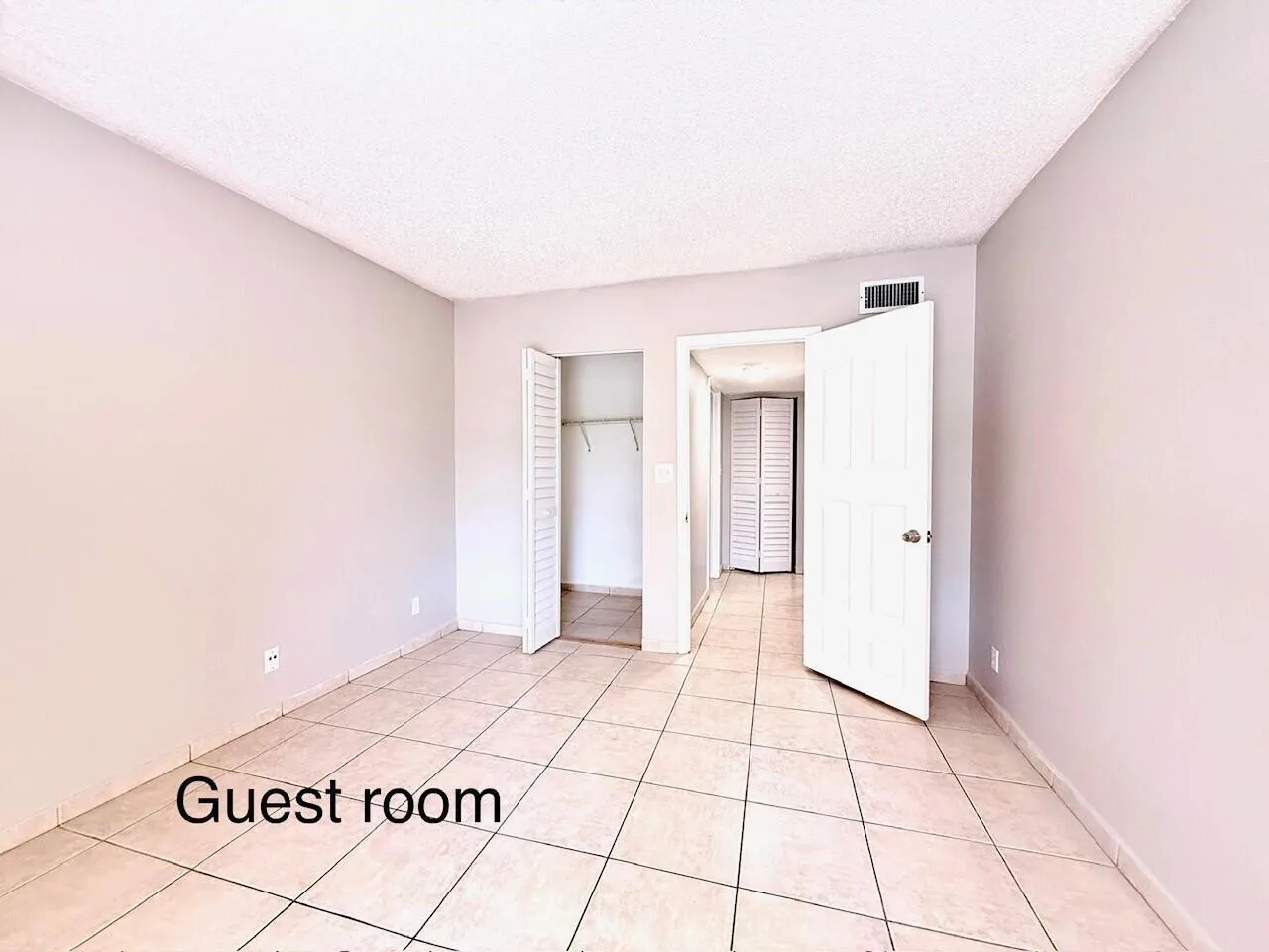 guest room