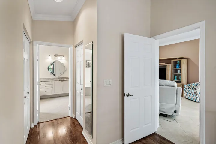 022-7613CaprioDrive-BoyntonBeach-FL-3347