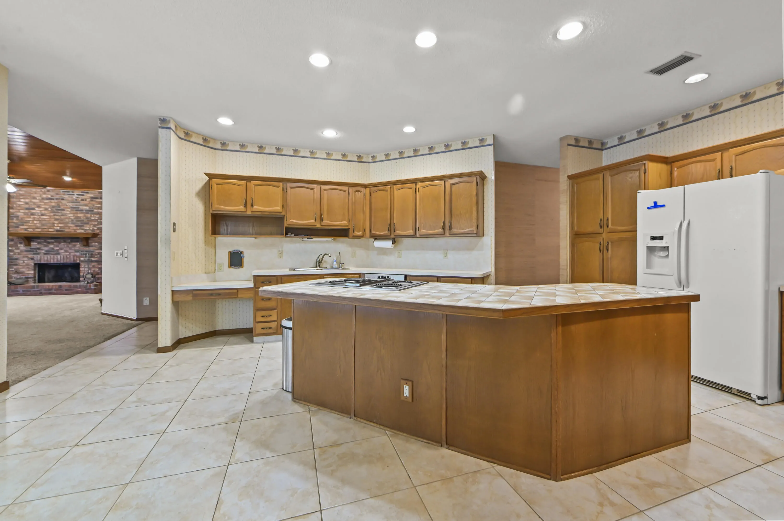 11 Kitchen 01