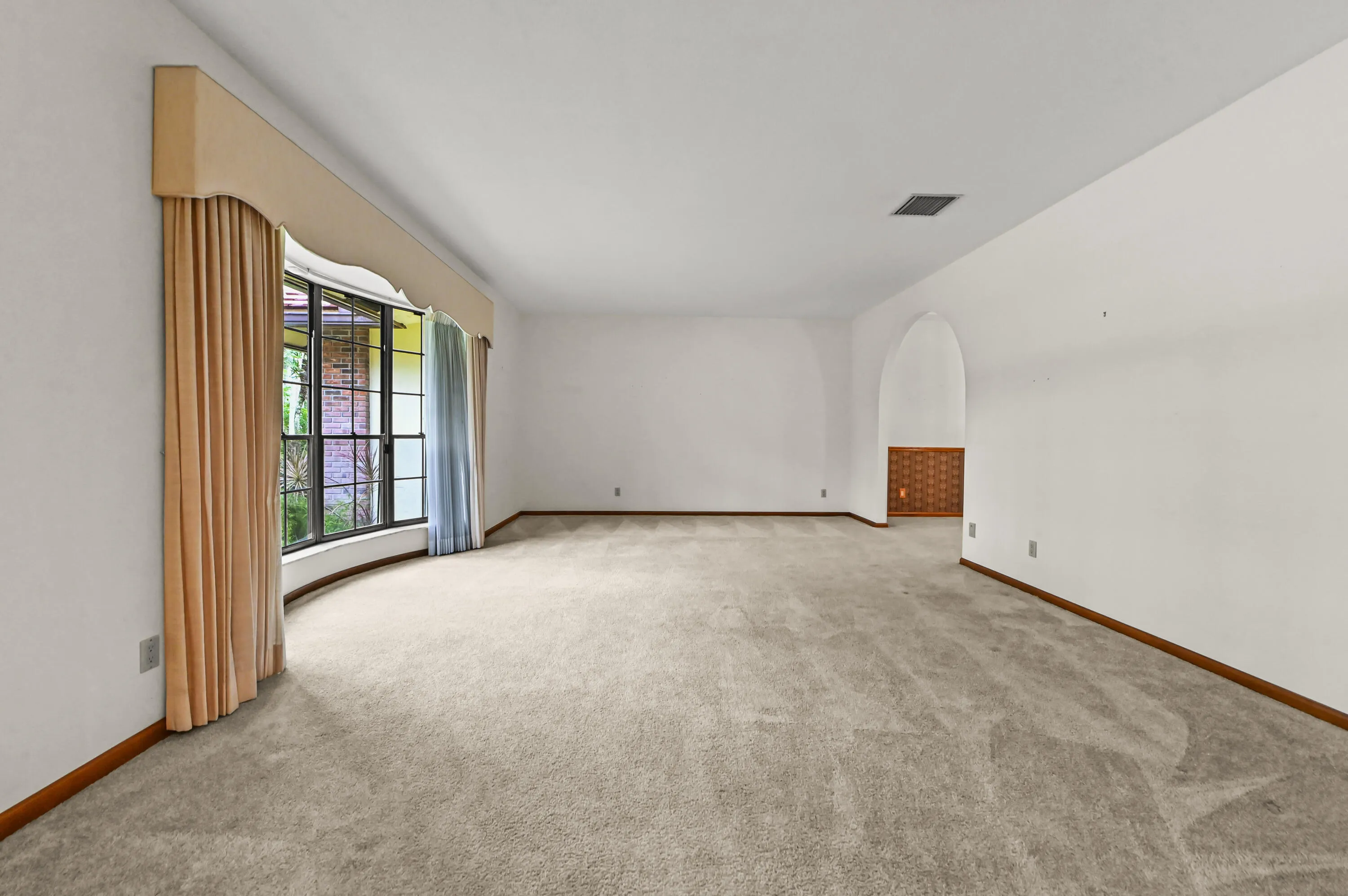06 Living room 01
