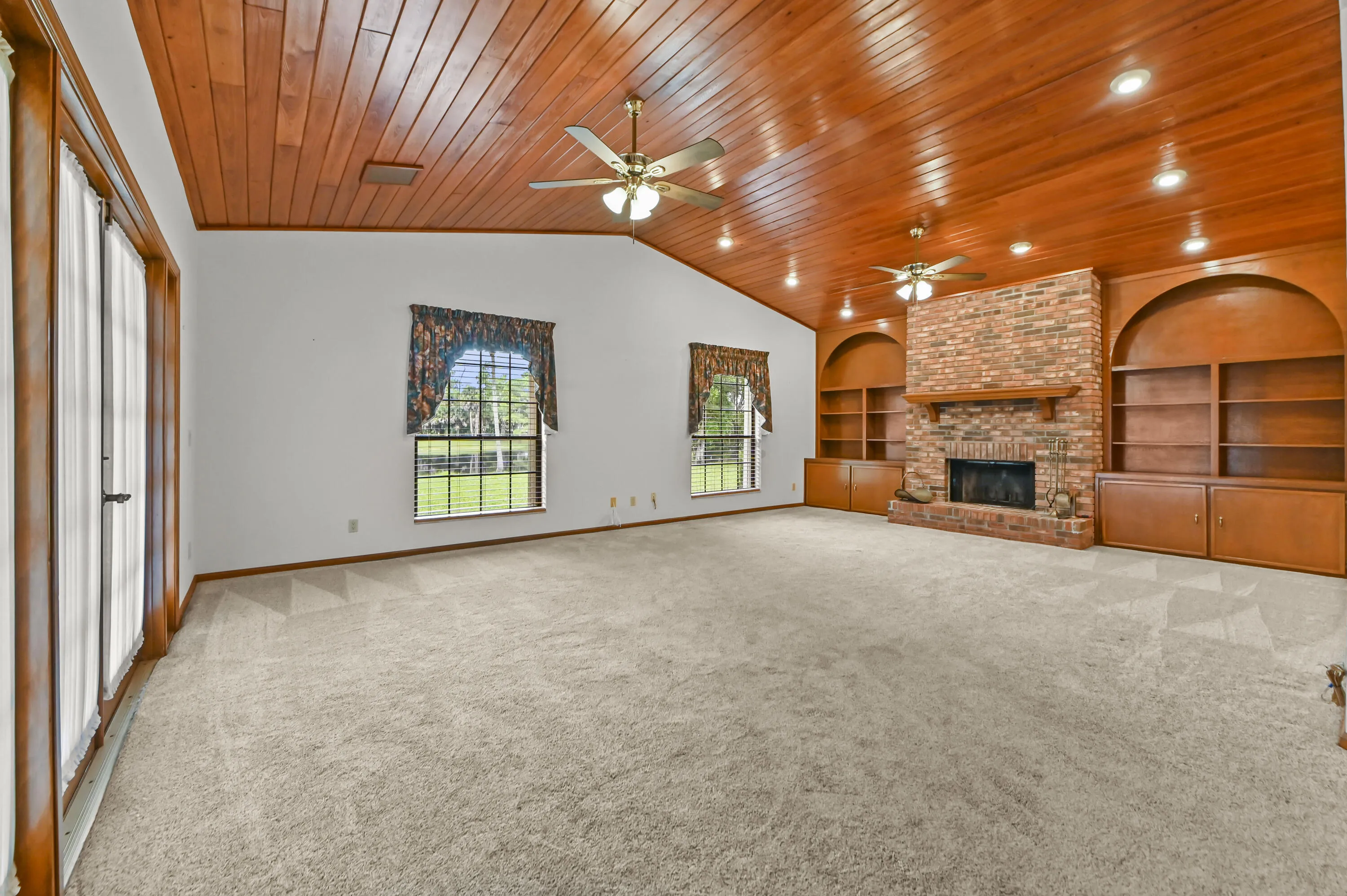 14 Living room 01