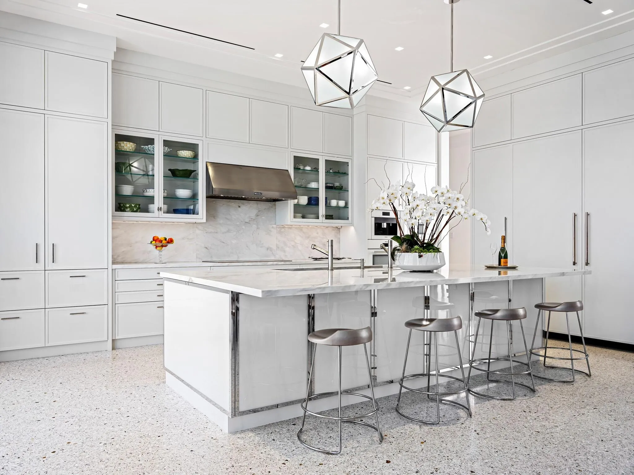 Luxurious Chef's Kitchen