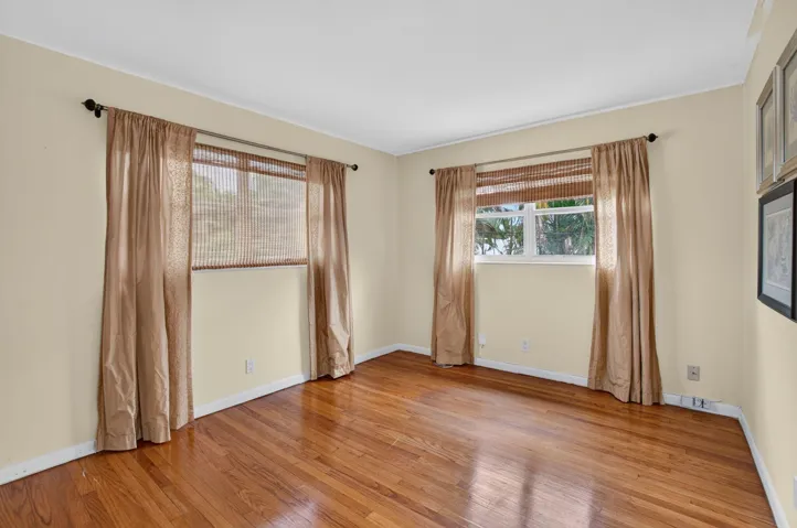 Guest bedroom upstairs