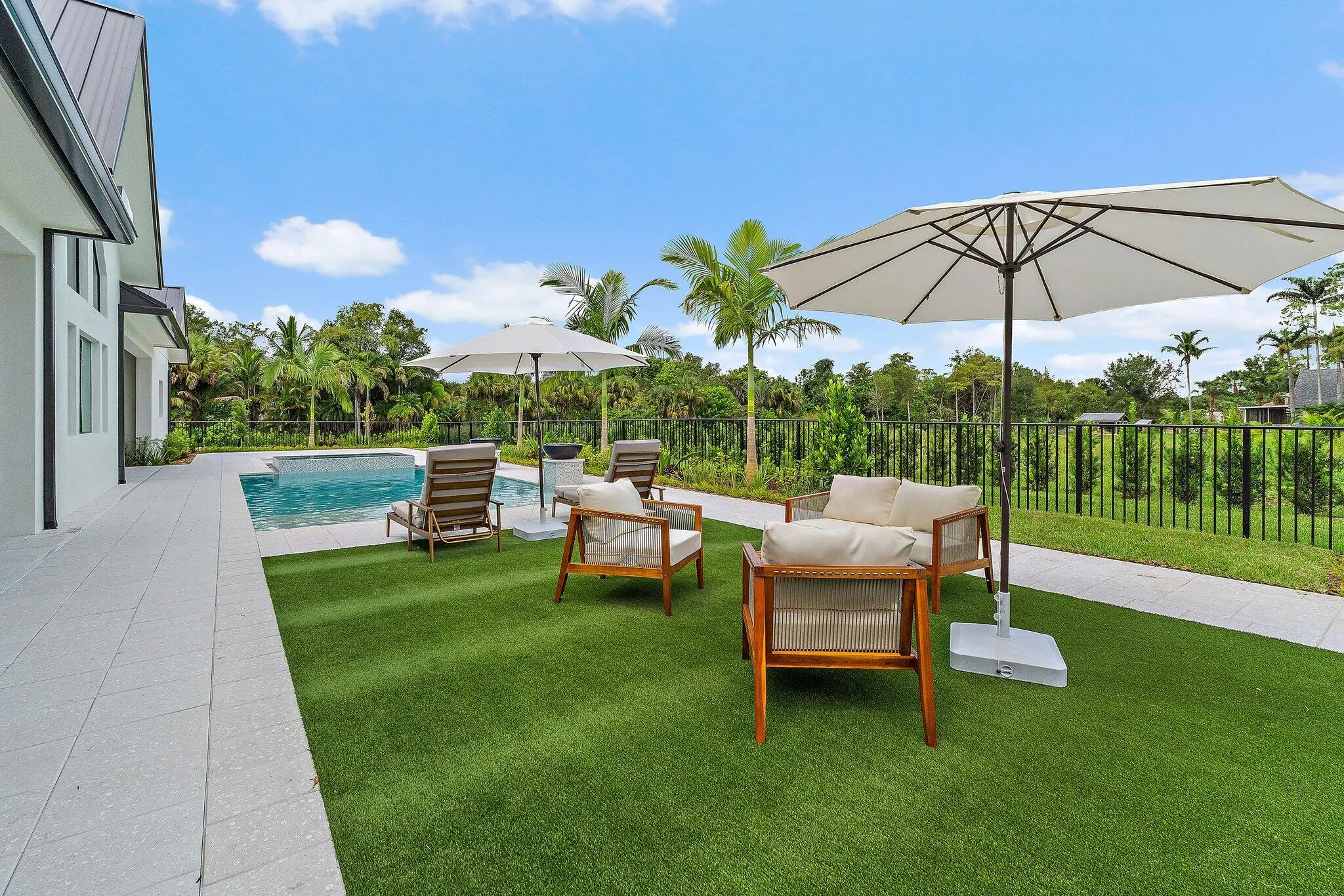042-9535SandyRunRoad-Jupiter-FL-33478-SM