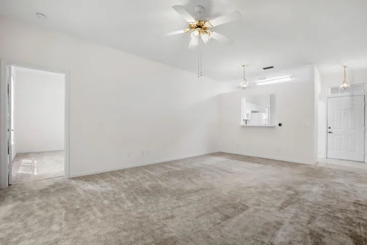 11 Living room 03