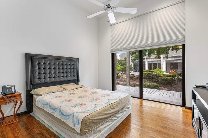 046-8549SurreyLane-BocaRaton-FL-33496-SM