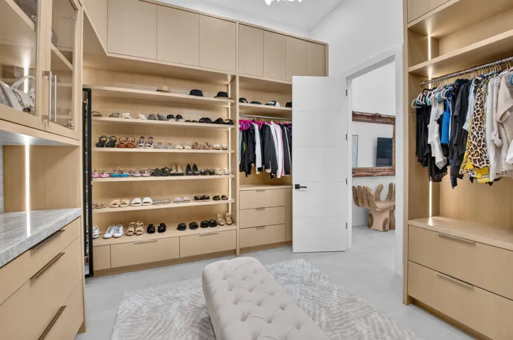 Primary closet 1