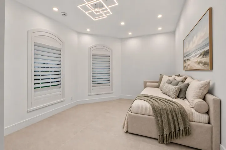 Bedroom Room 1