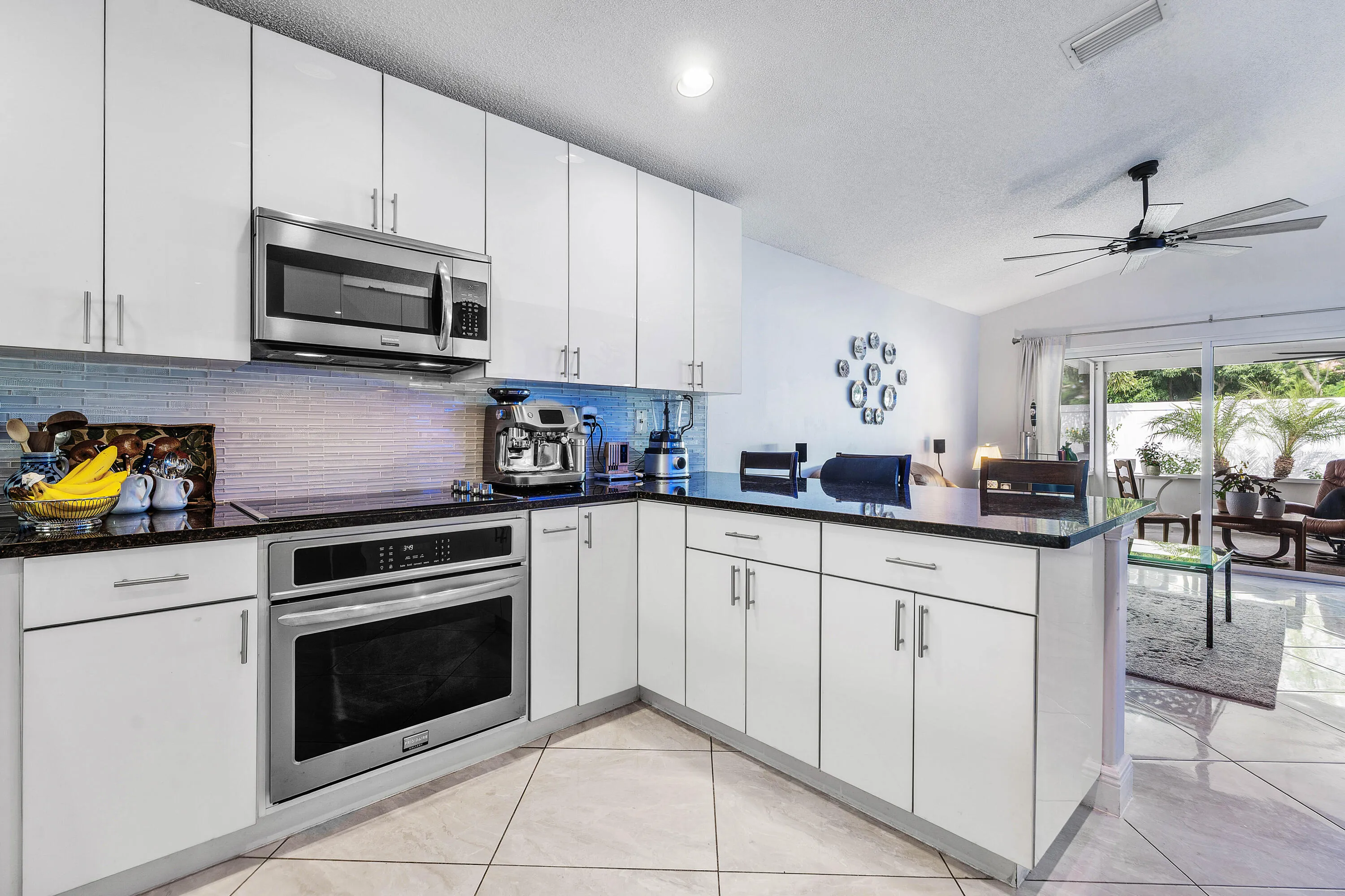 083-6734LakeNonaPlace-Greenacres-FL-3346