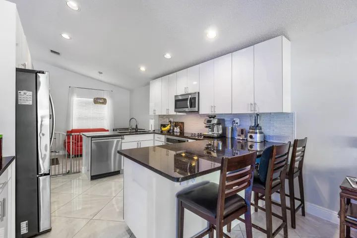 079-6734LakeNonaPlace-Greenacres-FL-3346
