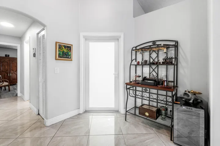 071-6734LakeNonaPlace-Greenacres-FL-3346