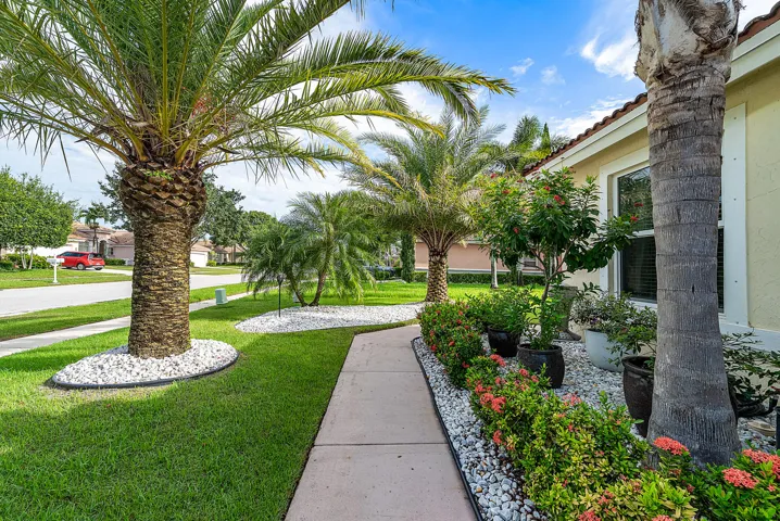 004-6734LakeNonaPlace-Greenacres-FL-3346