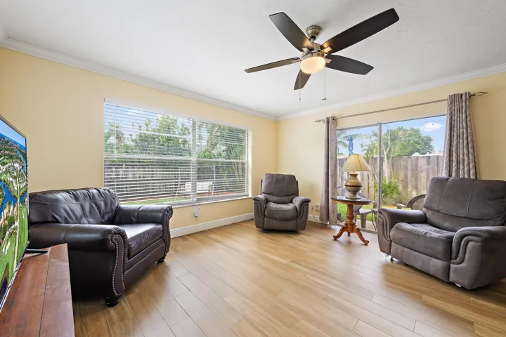 171 Banyan Cir-10